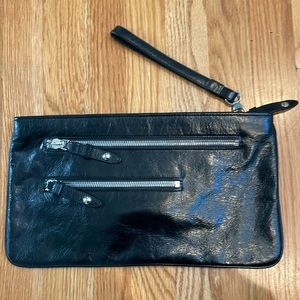 Large Hobo clutch. Black leather.